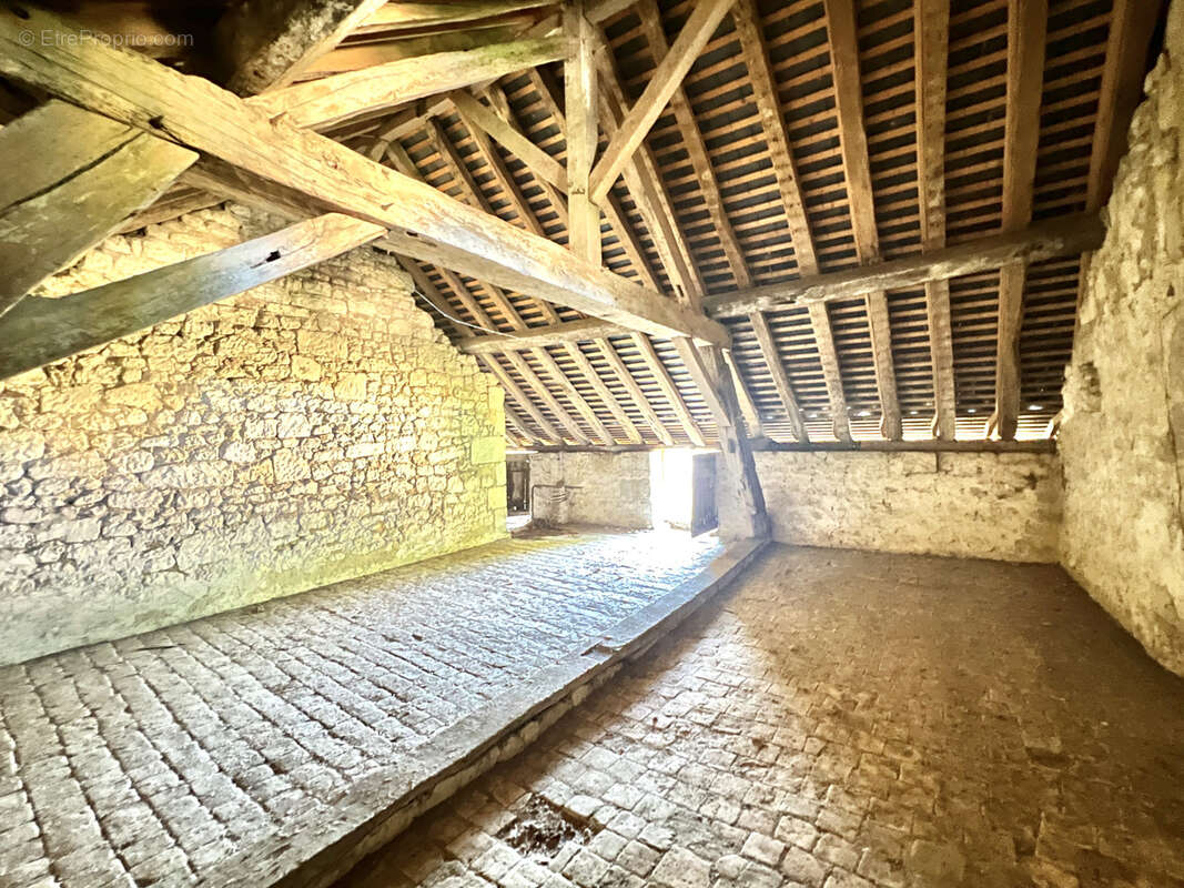 Maison à ROU-MARSON