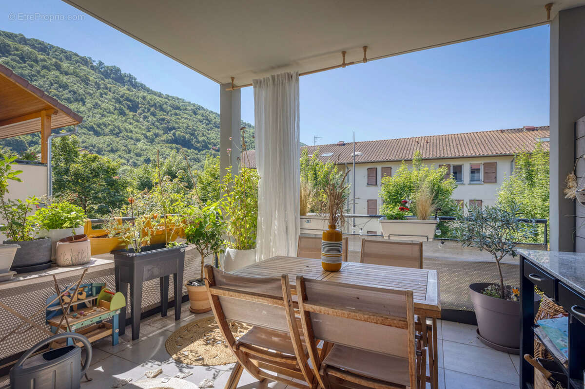 Appartement à TENCIN