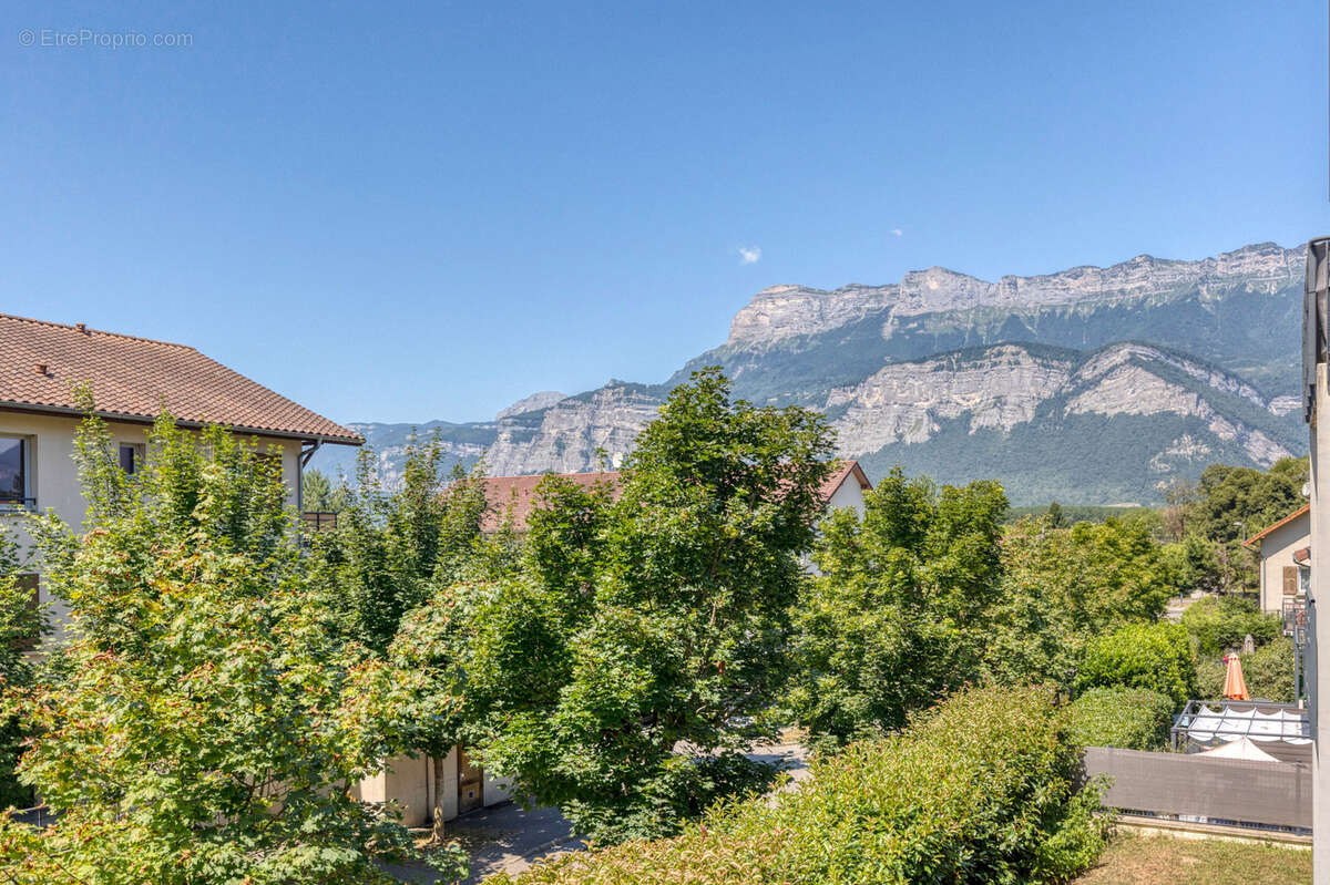 Appartement à TENCIN