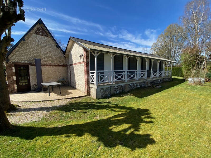 Maison à SAINT-MARTIN-DE-BOSCHERVILLE