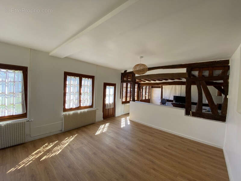 Maison à SAINT-MARTIN-DE-BOSCHERVILLE