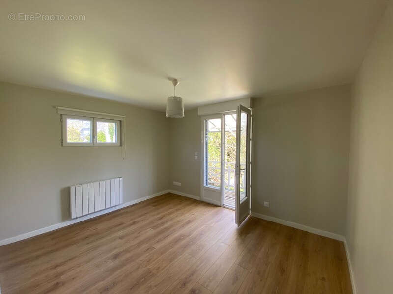 Maison à SAINT-MARTIN-DE-BOSCHERVILLE