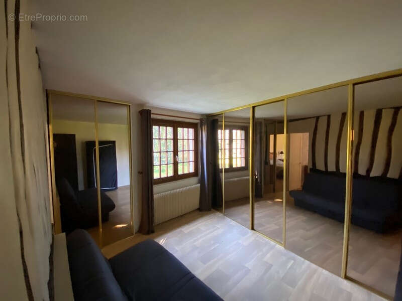 Maison à SAINT-MARTIN-DE-BOSCHERVILLE