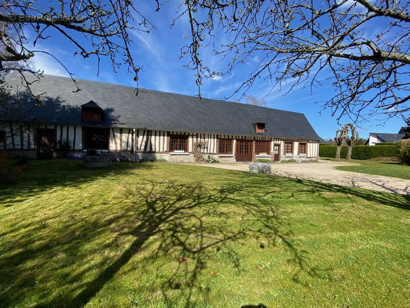 Maison à SAINT-MARTIN-DE-BOSCHERVILLE