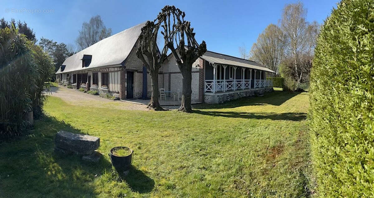 Maison à SAINT-MARTIN-DE-BOSCHERVILLE
