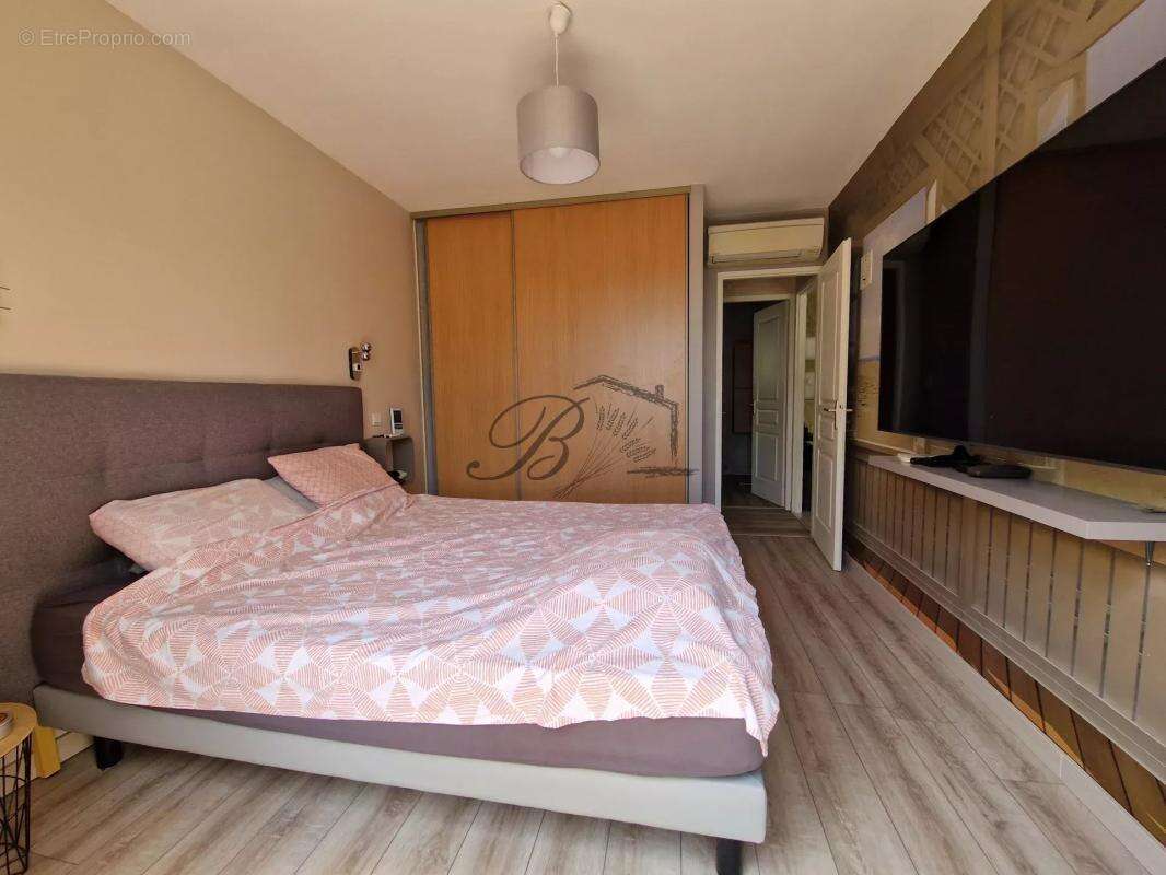 Maison à LA MOTTE-D&#039;AIGUES