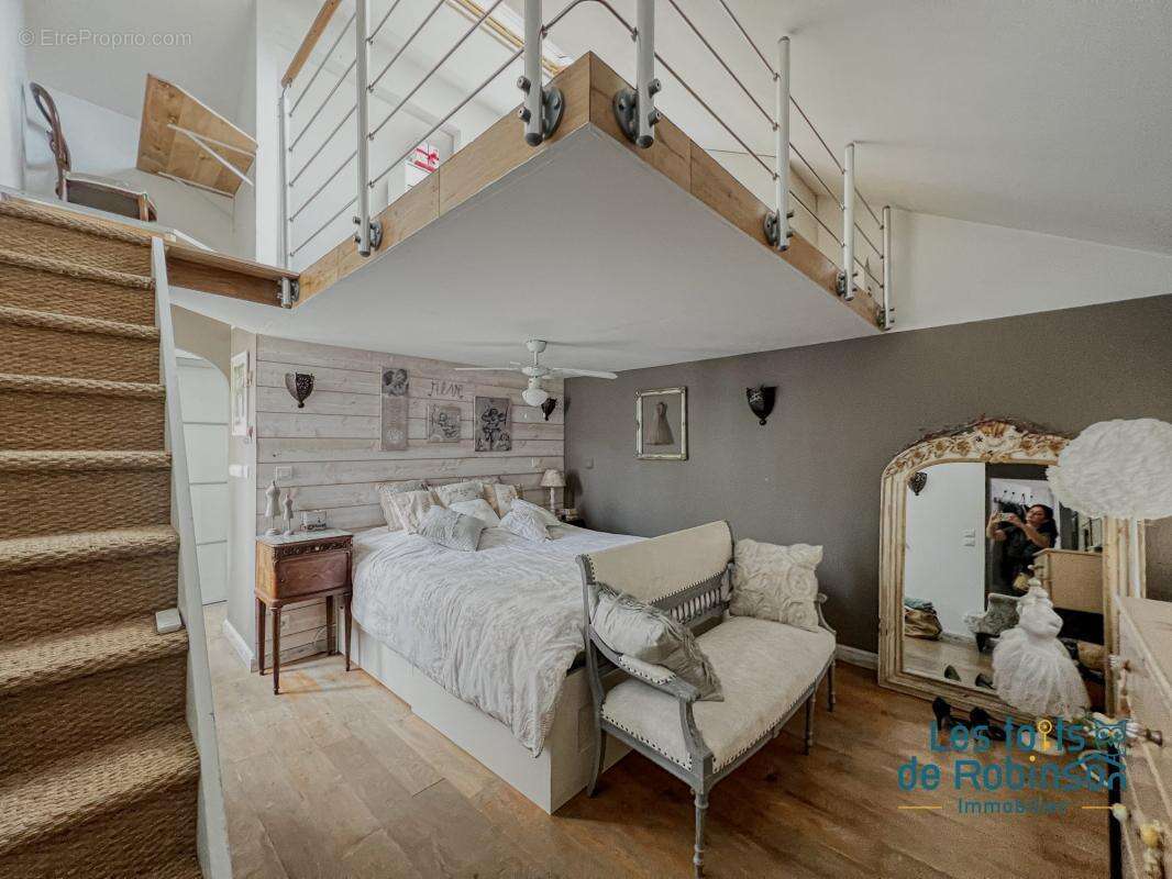 Maison à LE PLESSIS-ROBINSON