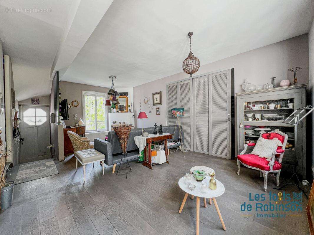 Maison à LE PLESSIS-ROBINSON