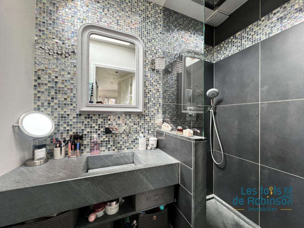 Maison à LE PLESSIS-ROBINSON