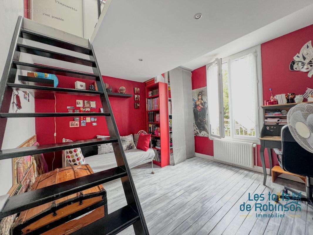 Maison à LE PLESSIS-ROBINSON