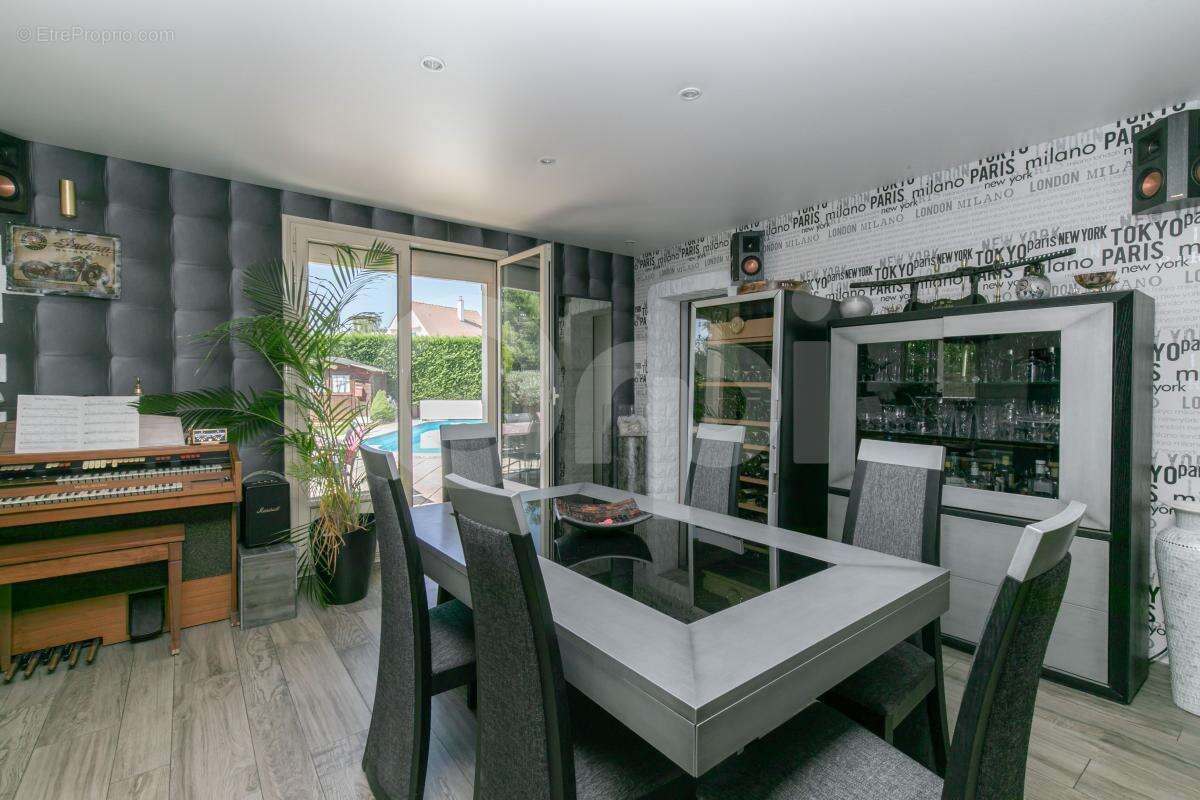 Maison à MAROLLES-EN-BRIE