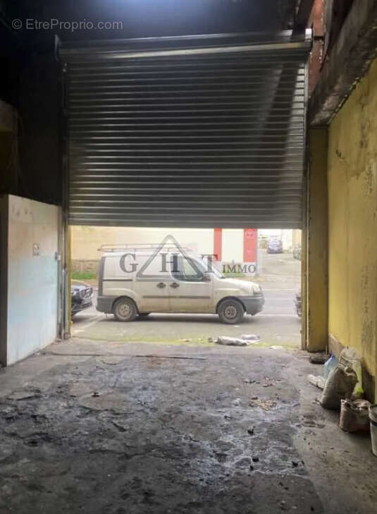 Commerce à MONTREUIL