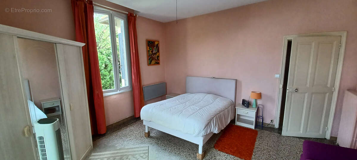 Maison à SAINT-GILLES