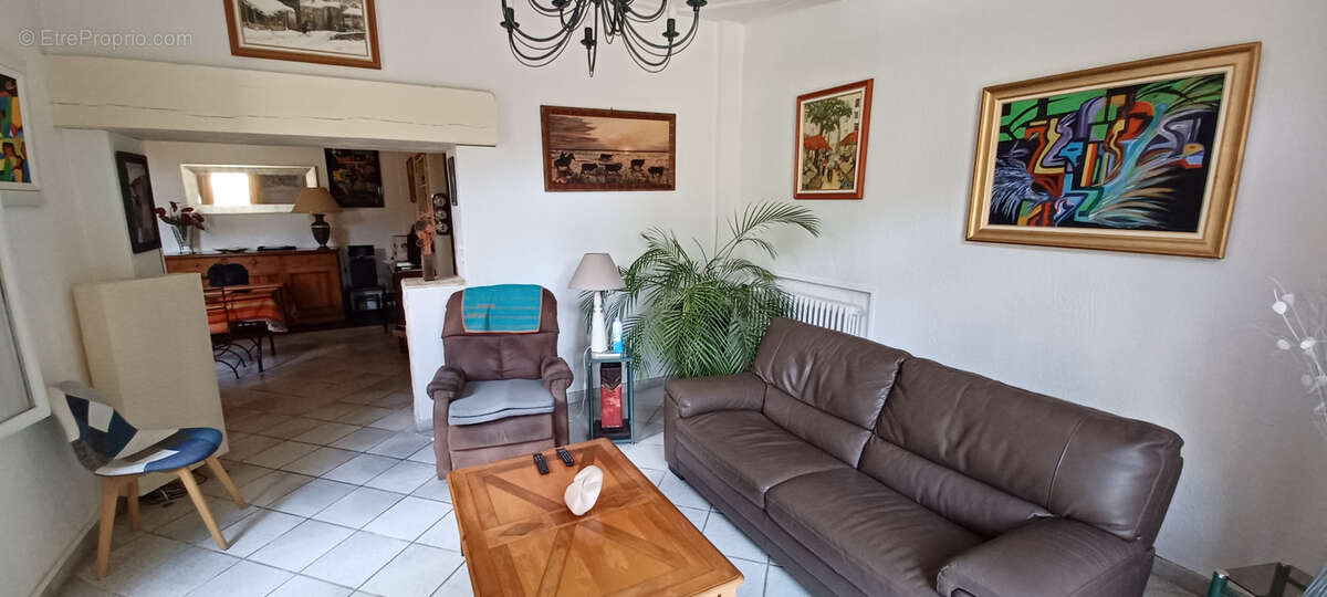 Maison à SAINT-GILLES