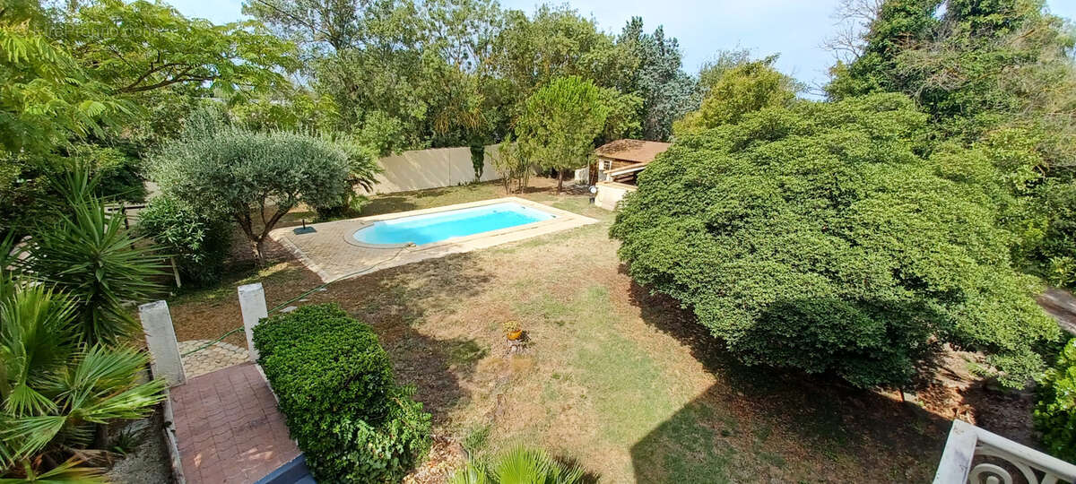 Maison à SAINT-GILLES