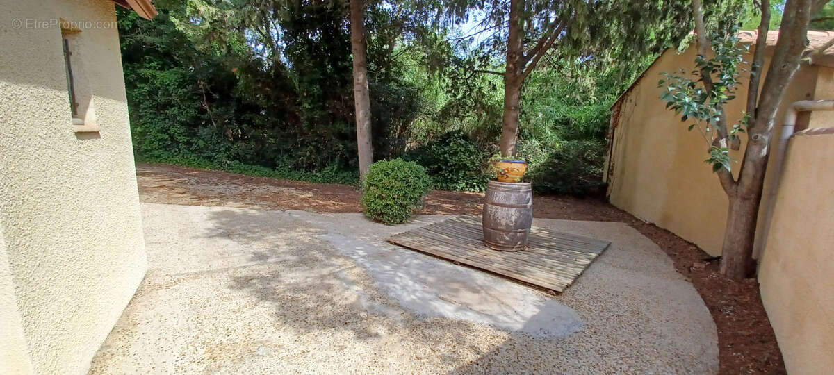 Maison à SAINT-GILLES