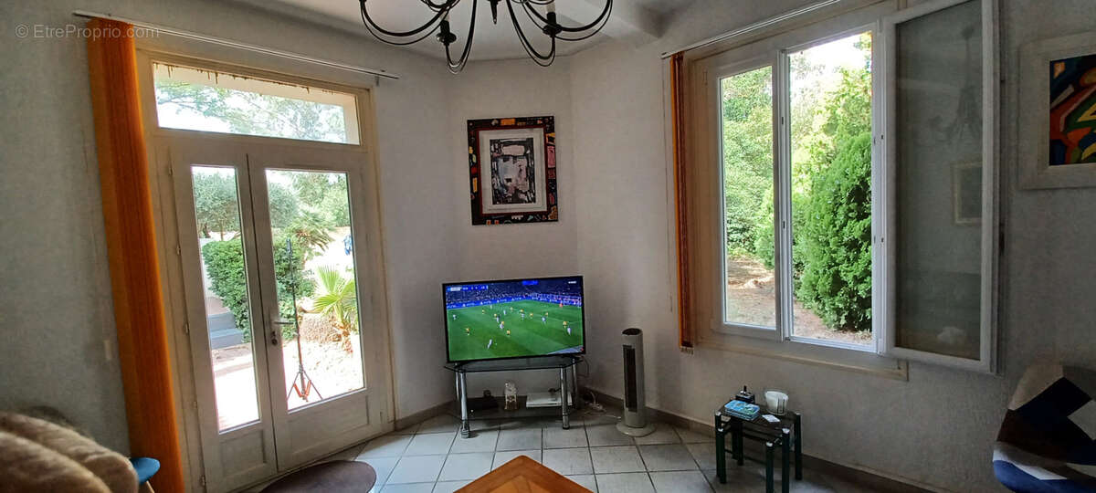 Maison à SAINT-GILLES