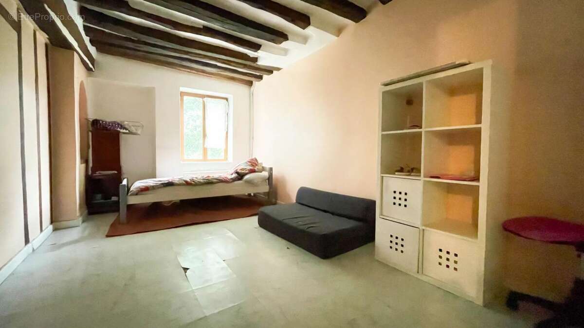 Maison à BENNECOURT