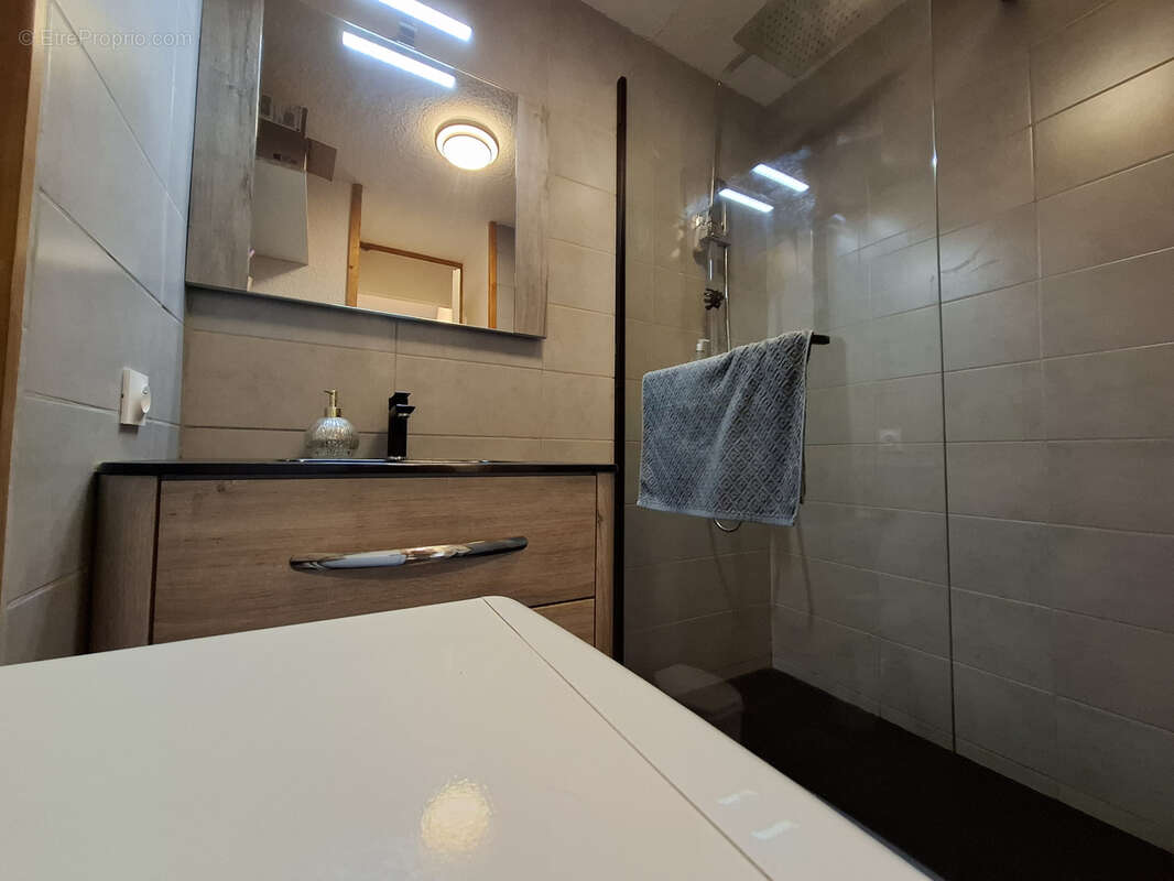 Appartement à LES AVANCHERS-VALMOREL