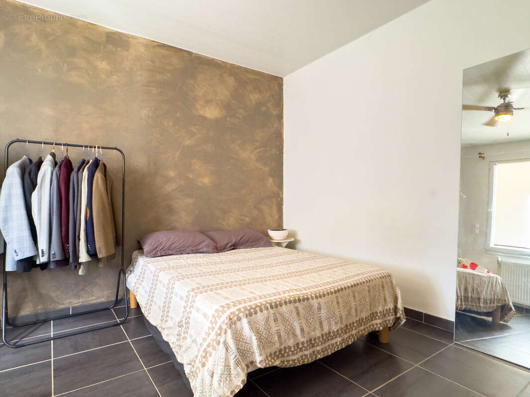 Maison à LIVRON-SUR-DROME