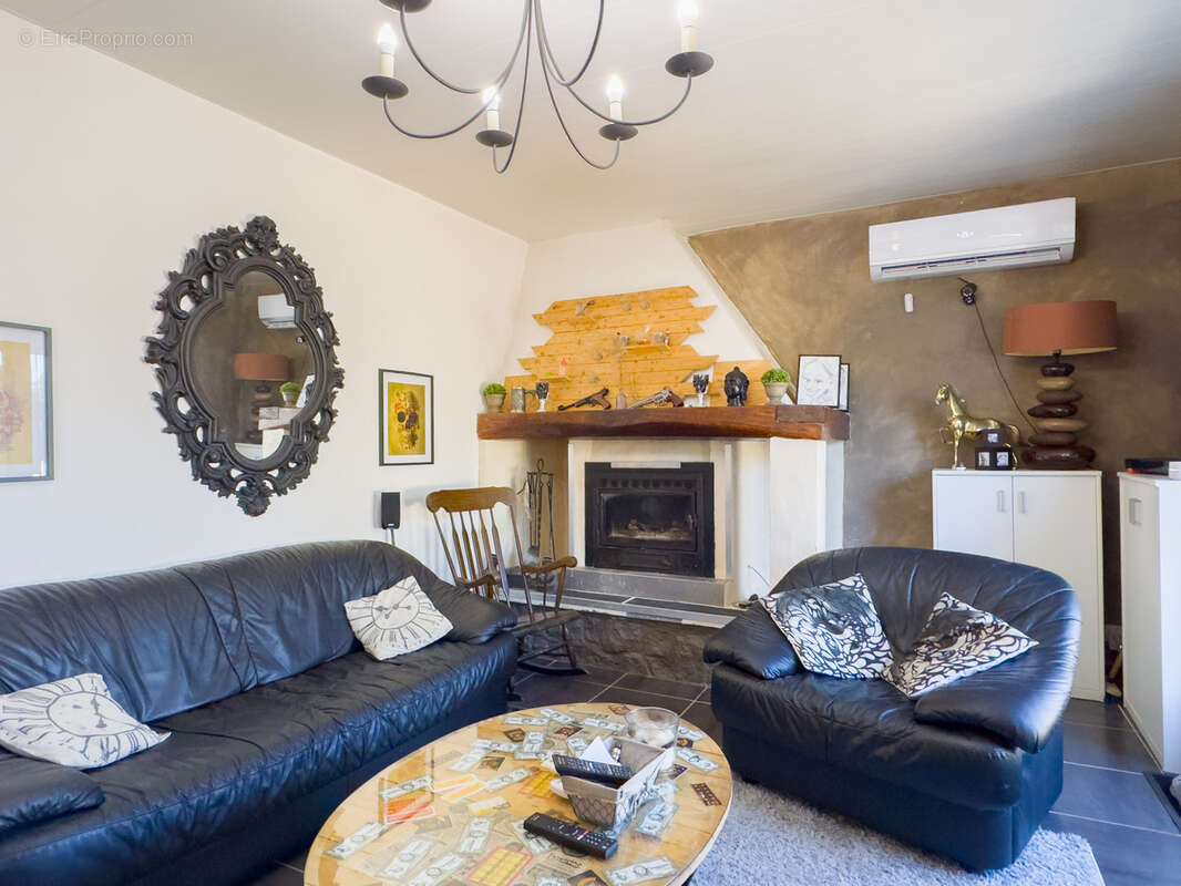 Maison à LIVRON-SUR-DROME