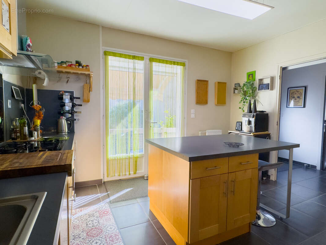 Maison à LIVRON-SUR-DROME