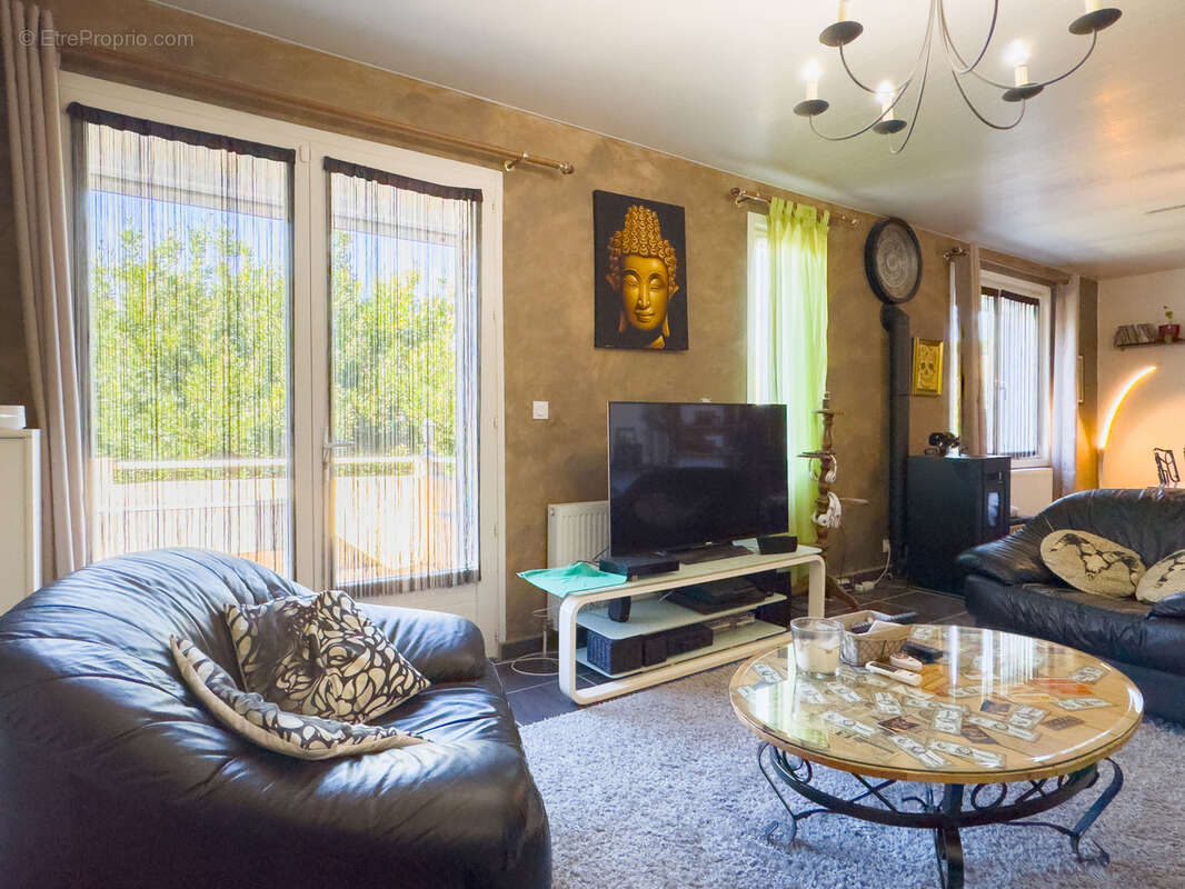 Maison à LIVRON-SUR-DROME