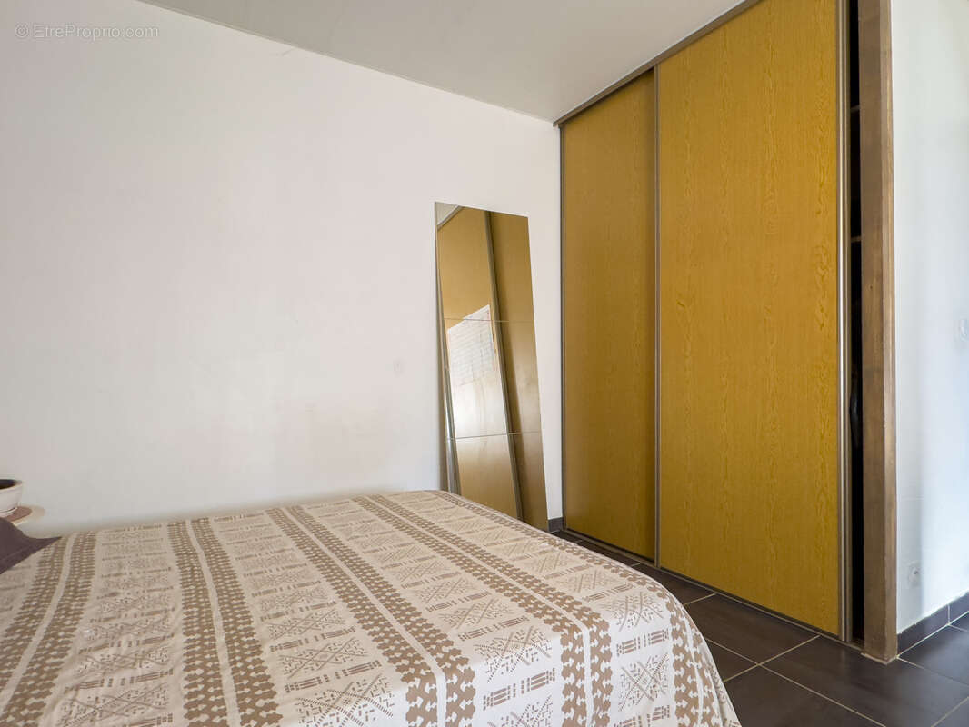 Maison à LIVRON-SUR-DROME