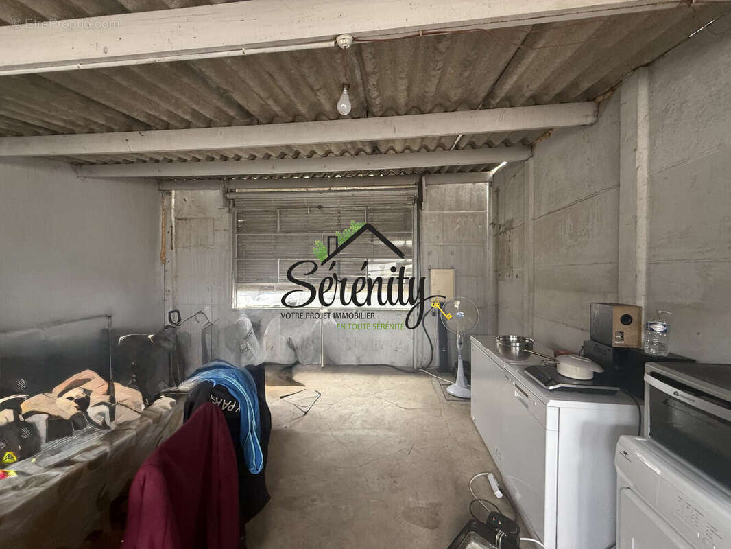 Terrain à NEUVILLE-SAINT-REMY