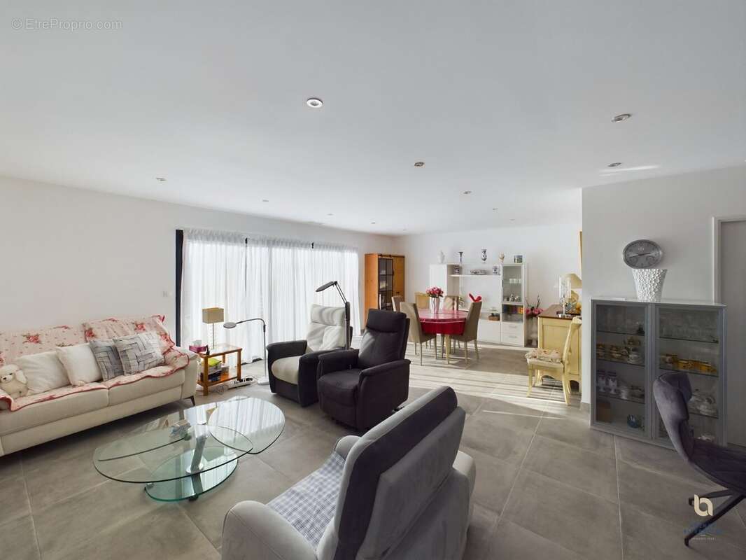 Maison à COLOMBIERS