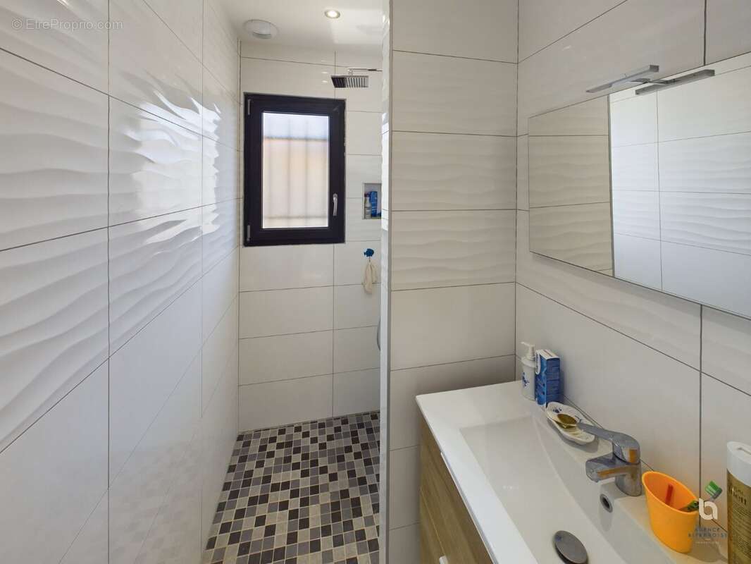 Maison à COLOMBIERS