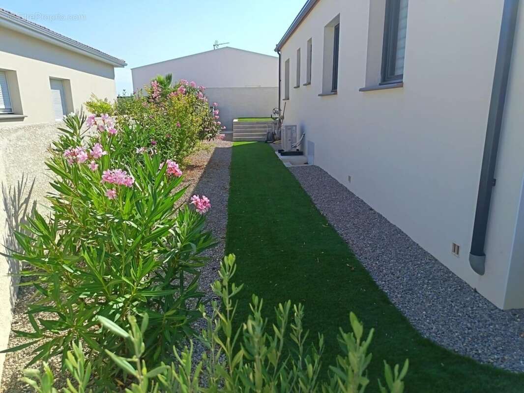 Maison à COLOMBIERS