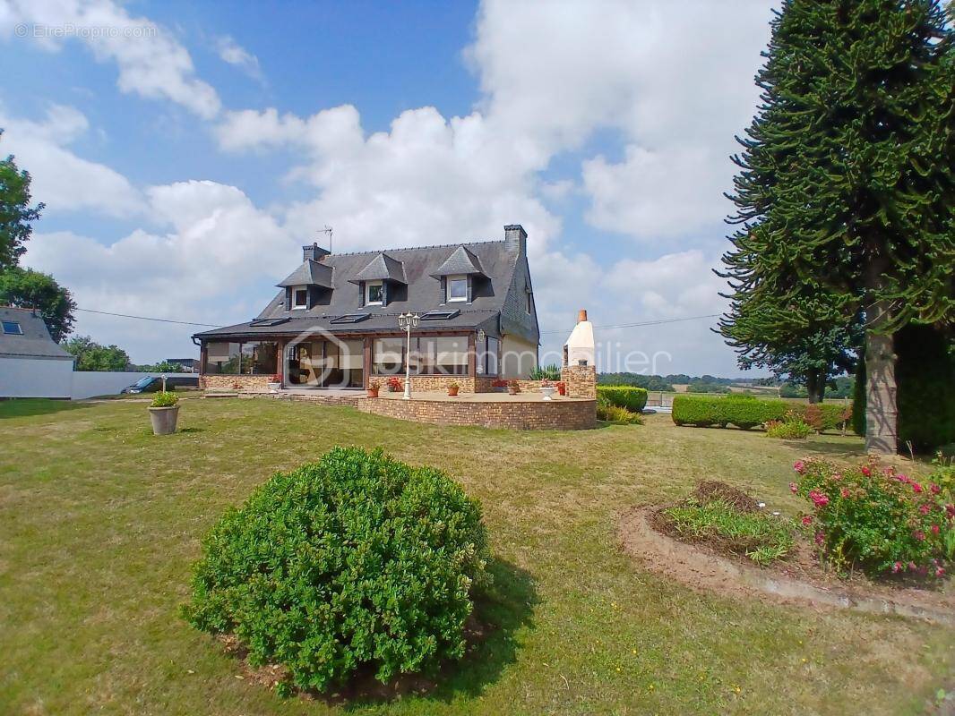 Maison à PLUMELIN