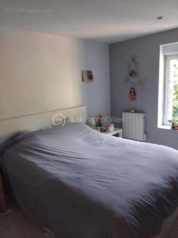 Maison à CHEMERY-SUR-BAR