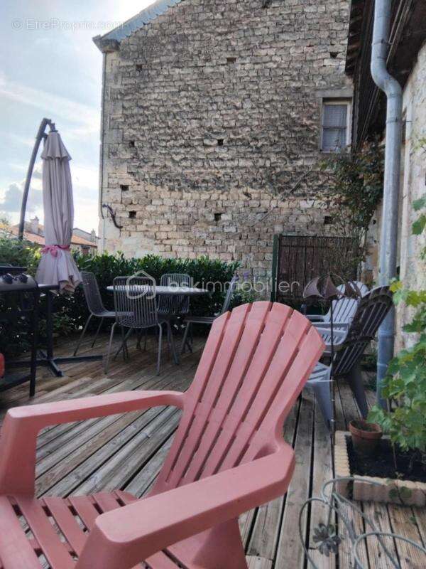 Maison à CHEMERY-SUR-BAR