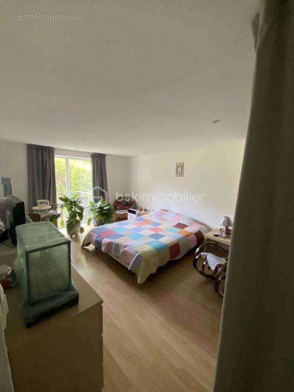 Maison à CHEMERY-SUR-BAR