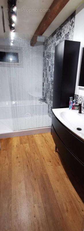 Maison à FRONTENAY-ROHAN-ROHAN