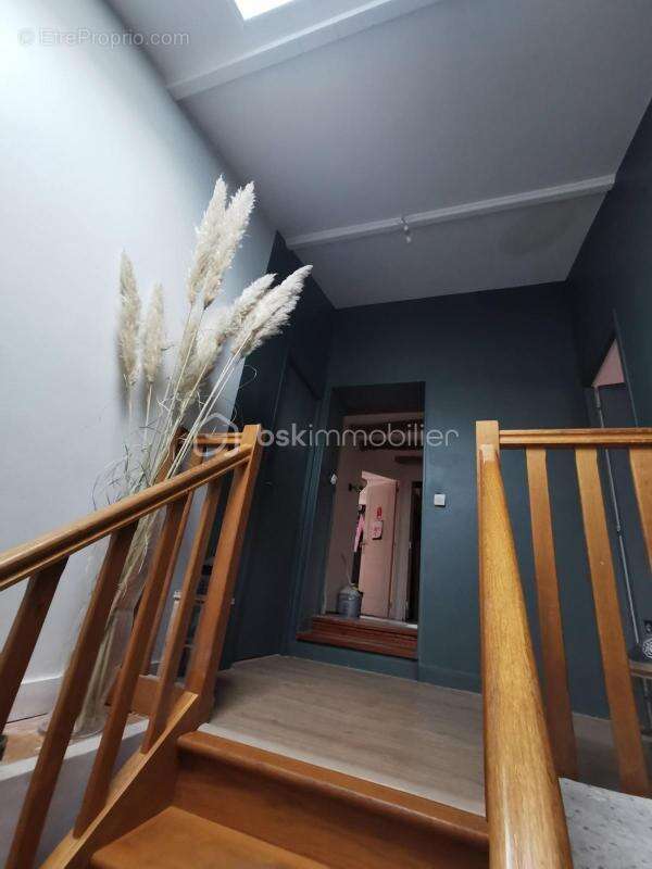 Maison à FRONTENAY-ROHAN-ROHAN