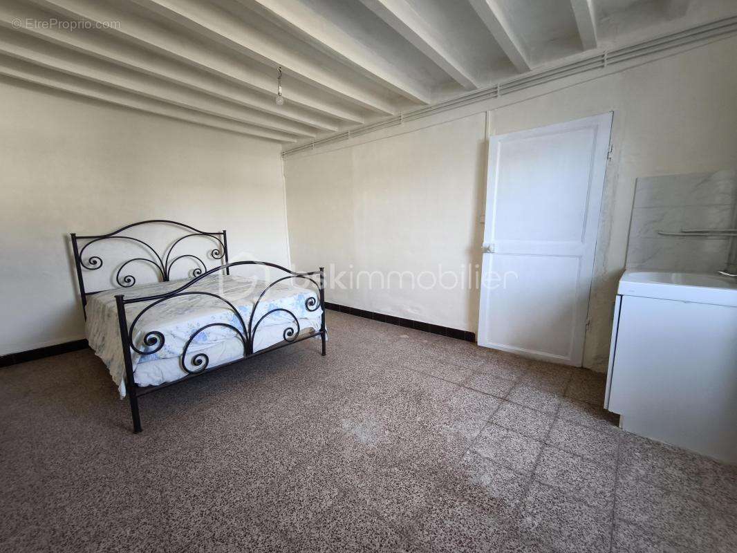 Appartement à VAILLY-SUR-SAULDRE