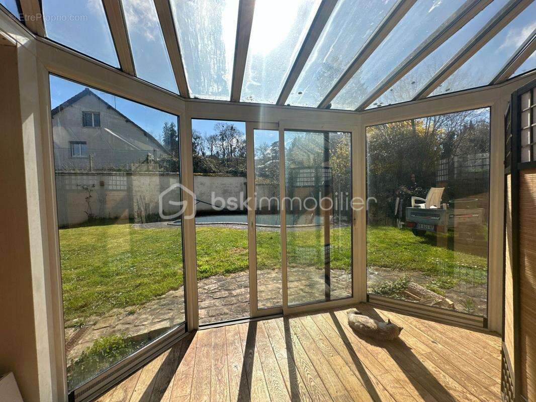 Maison à MONTEREAU-FAULT-YONNE