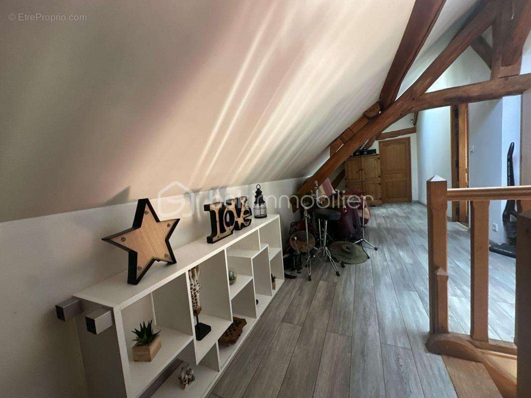 Maison à MONTEREAU-FAULT-YONNE