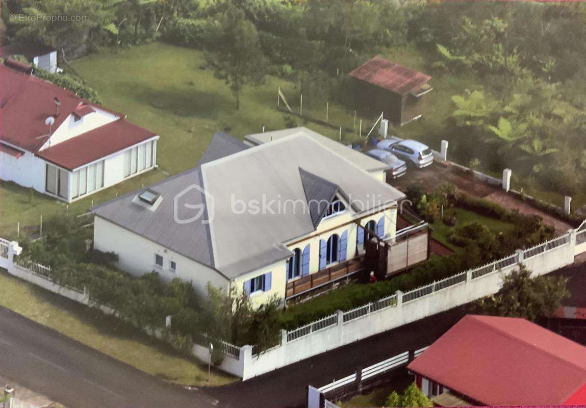 Maison à LA PLAINE-DES-PALMISTES