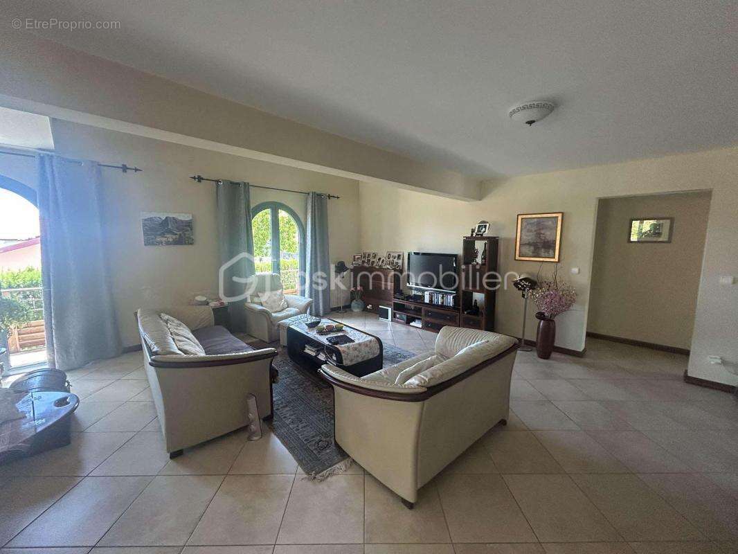 Maison à LA PLAINE-DES-PALMISTES