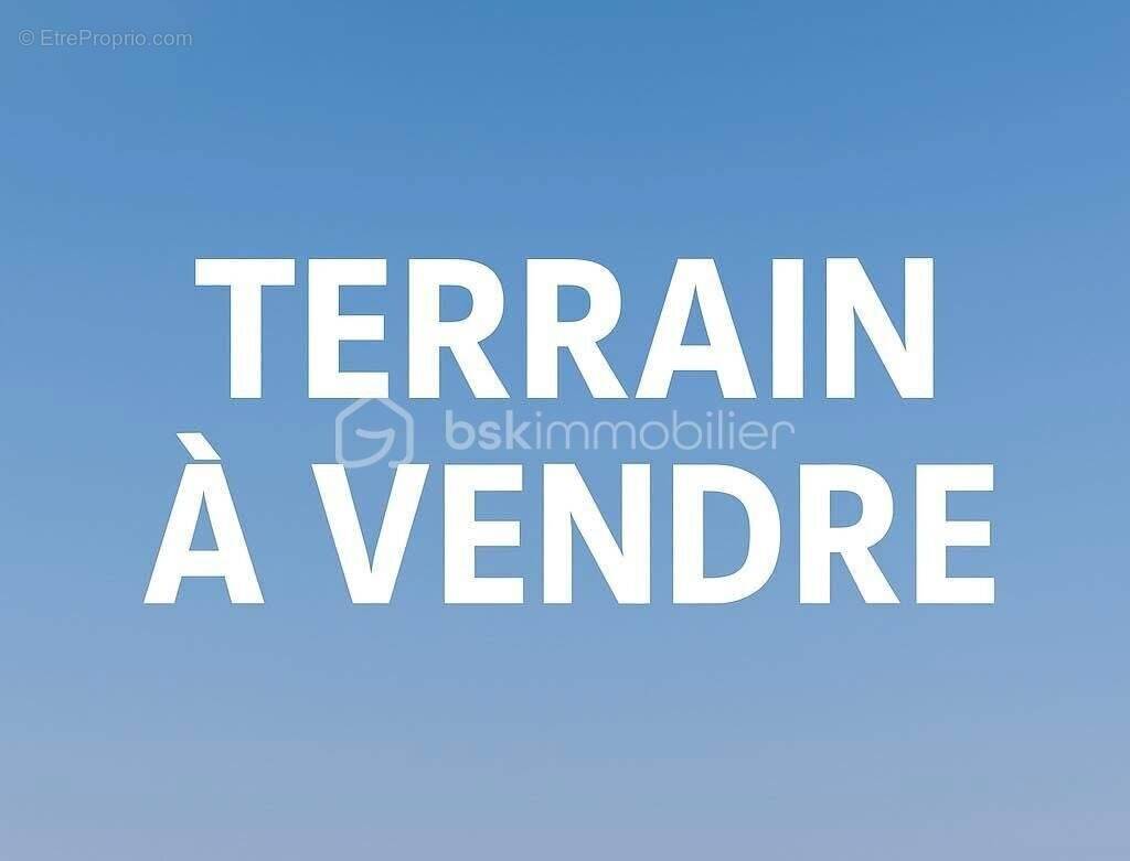 Terrain à VENDEMIAN