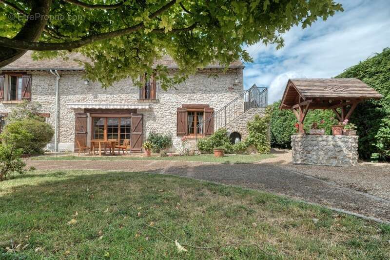 Maison à GARANCIERES