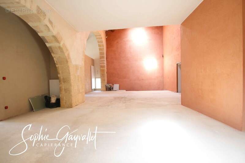 Maison à SAINT-MARTIN-DE-CRAU