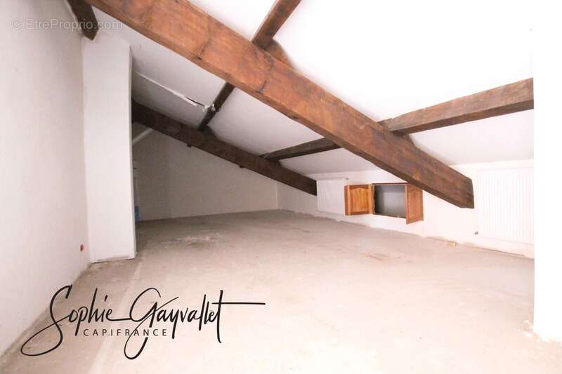 Maison à SAINT-MARTIN-DE-CRAU