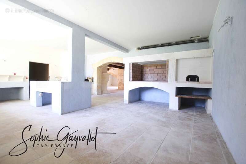 Maison à SAINT-MARTIN-DE-CRAU