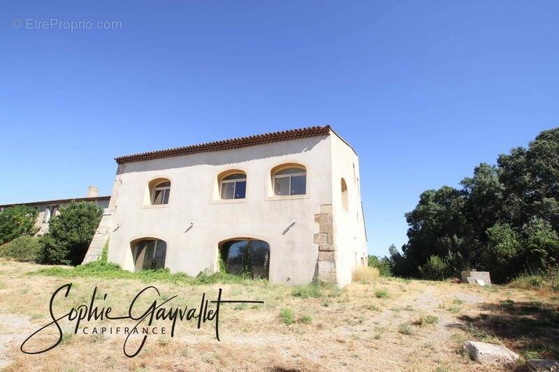 Maison à SAINT-MARTIN-DE-CRAU