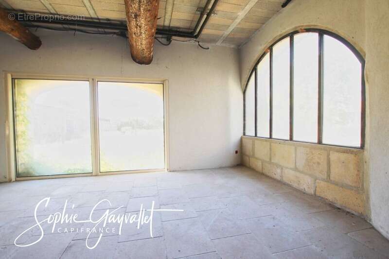 Maison à SAINT-MARTIN-DE-CRAU